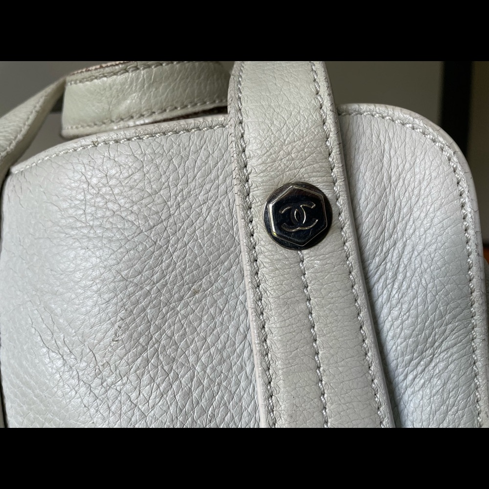 💯AUTHENTIC CHANEL mini leather bag - Picture 8 of 13